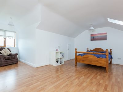 9TheCresent_1_img_0240 9 The Cresent