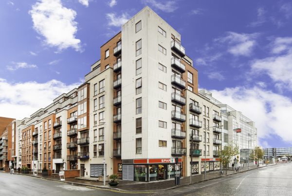 218 Castleforbes Square