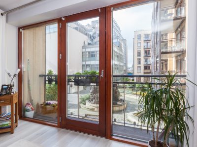 218 Castleforbes Square