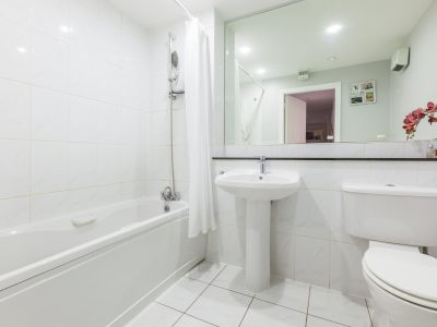 218 Castleforbes Square