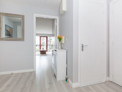 218 Castleforbes Square