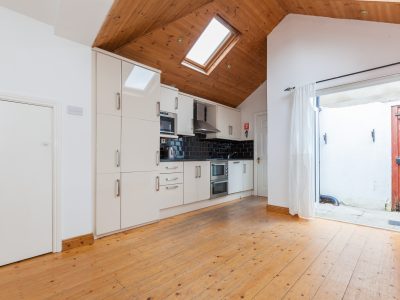 80SouthLottsRd_2_img_0146