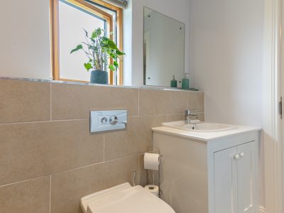 13 Coopers Wood - Bathroom (2 of 3) - Photo- Ben Ryan