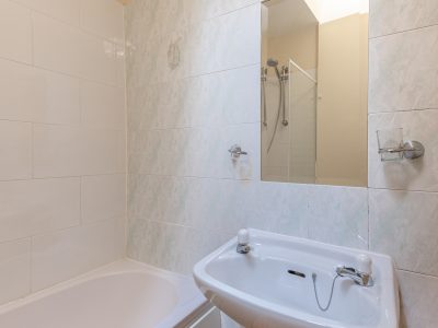 3 Church Square - Bathroom (3 of 5) - Photo- Ben Ryan