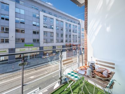 3 Dargle House - Balcony (1 of 2) - Photo- Ben Ryan