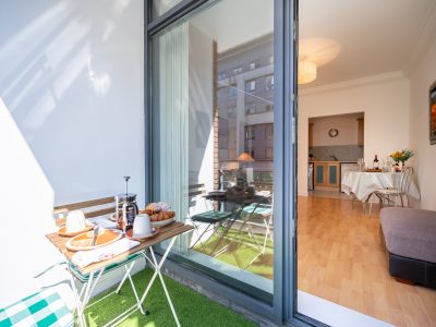 3 Dargle House - Balcony (2 of 2) - Photo- Ben Ryan