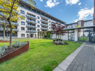 3 Dargle House - Courtyard (2 of 4) - Photo- Ben Ryan