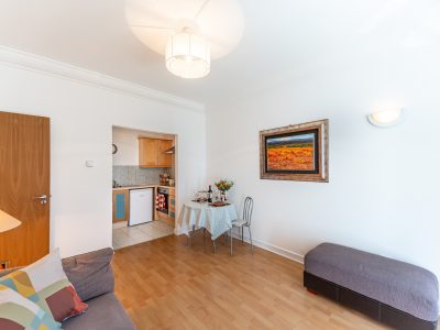 3 Dargle House - Living-Dining Room (2 of 5) - Photo- Ben Ryan