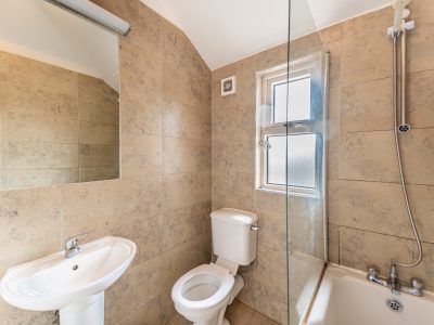 42 Whitworth Road - Bathroom (1 of 3) - Photo- Ben Ryan