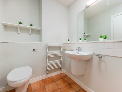 34 Scarlet Row - Bathroom (2 of 4) - Photo- Ben Ryan