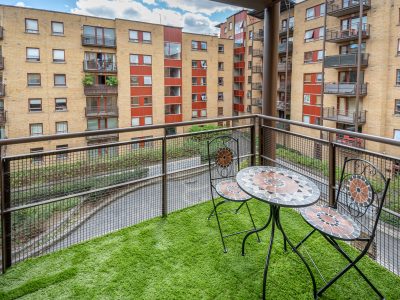 43 Casyleforbes Square - Balcony (2 of 2) - Photo- Ben Ryan