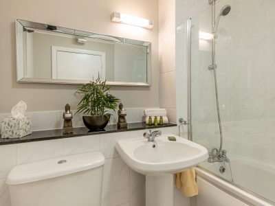 43 Casyleforbes Square - Bathroom (2 of 5) - Photo- Ben Ryan