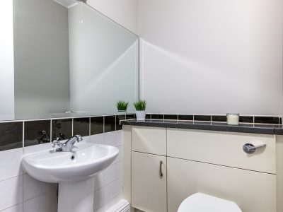 42 Segrave - Bathroom (3 of 3) - Photo- Ben Ryan