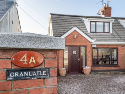 4a Brookstone - Exterior Front (3 of 4)