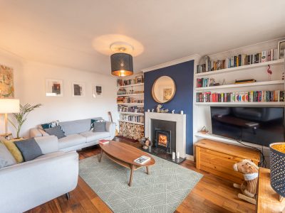 4a Brookstone - Living Room (1 of 5)