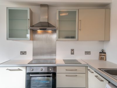 71 The Lighthouse - Kitchen (2 of 5) - Photo - Ben Ryan