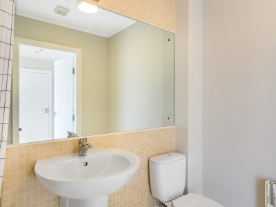 615 Cathedral Court - Bathroom (4 of 5) - Photo - Ben Ryan